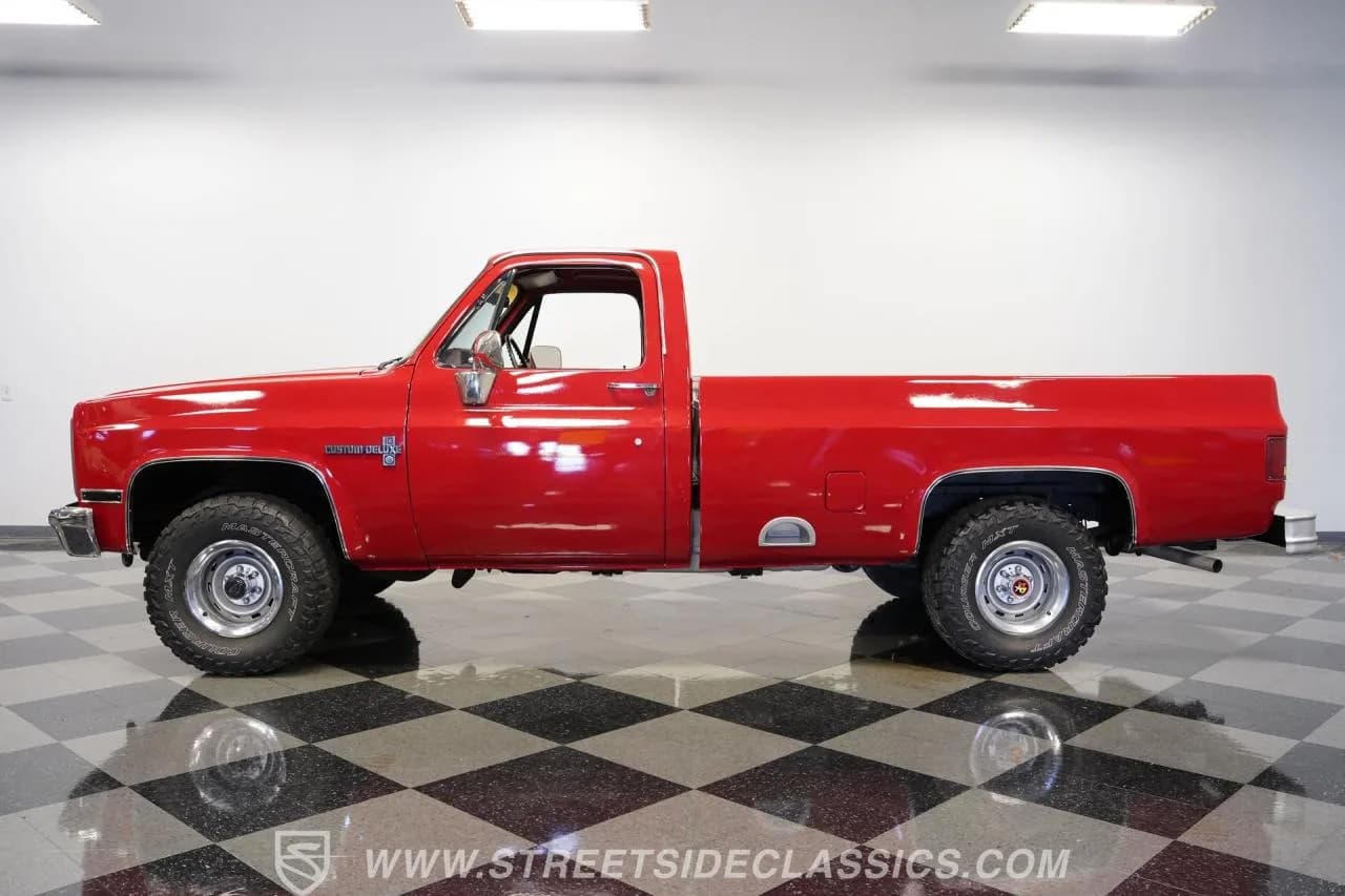 1987 Chevrolet K10 4x4 - Thumbnail 8