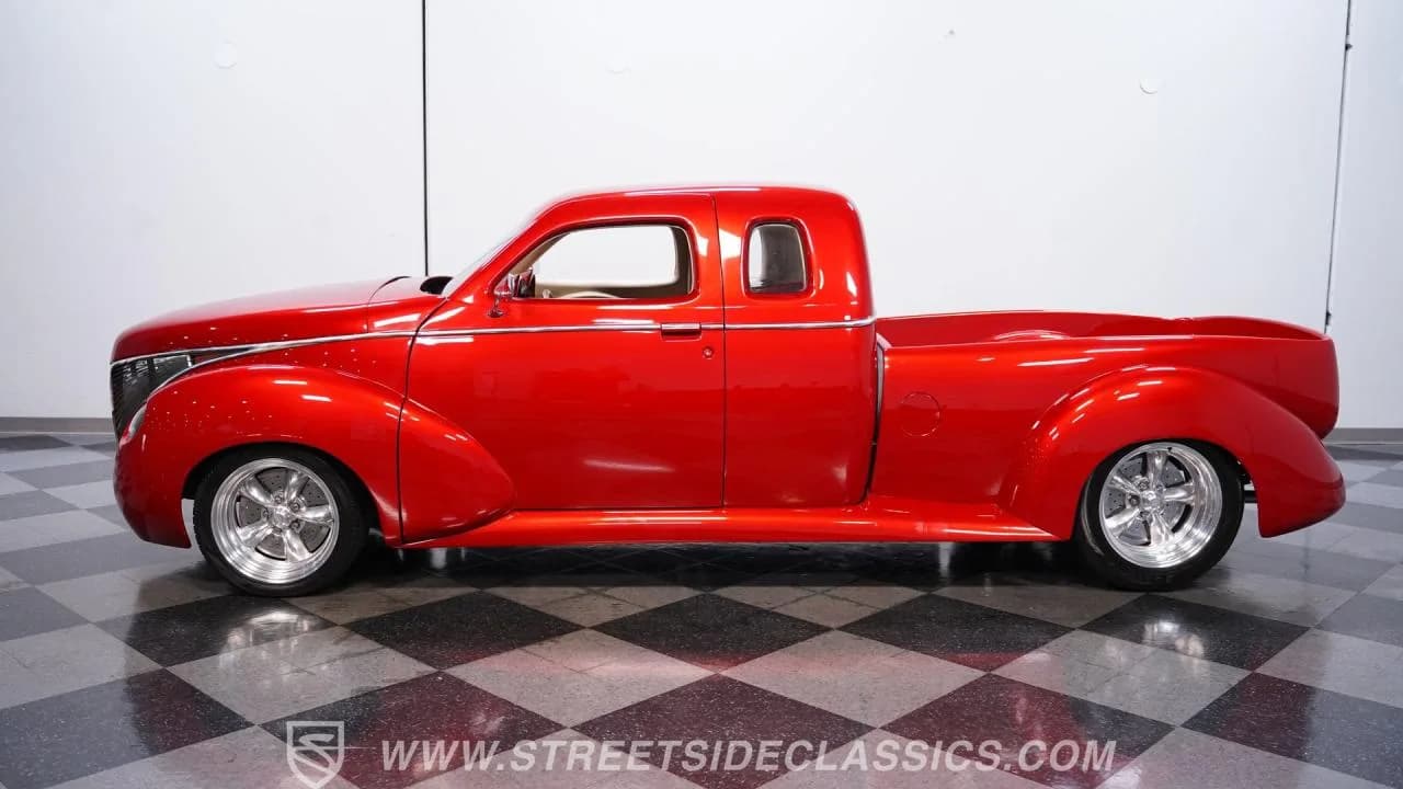 1939 Studebaker Coupe Express Custom - Thumbnail 2