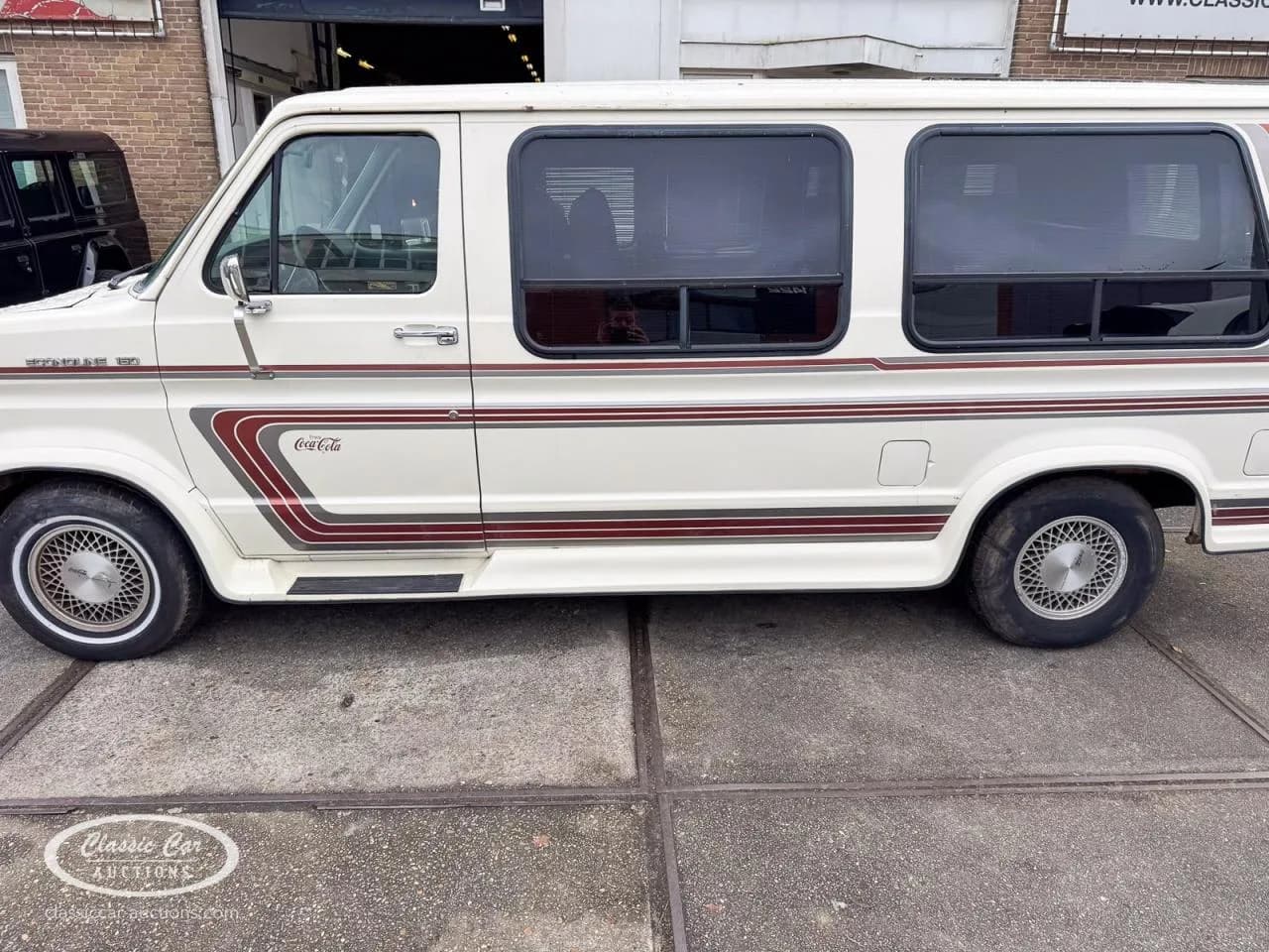 1986 Ford Econoline - Thumbnail 4