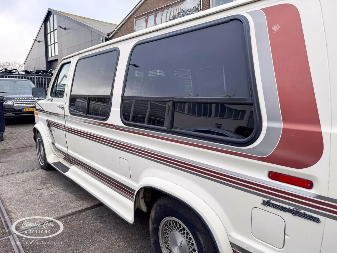 1986 Ford Econoline - Thumbnail 5
