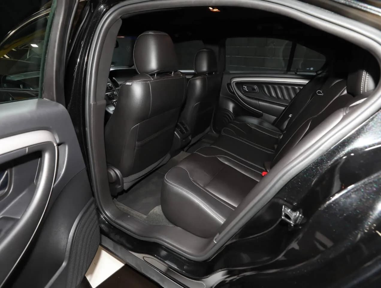 2013 Ford Taurus - Thumbnail 4