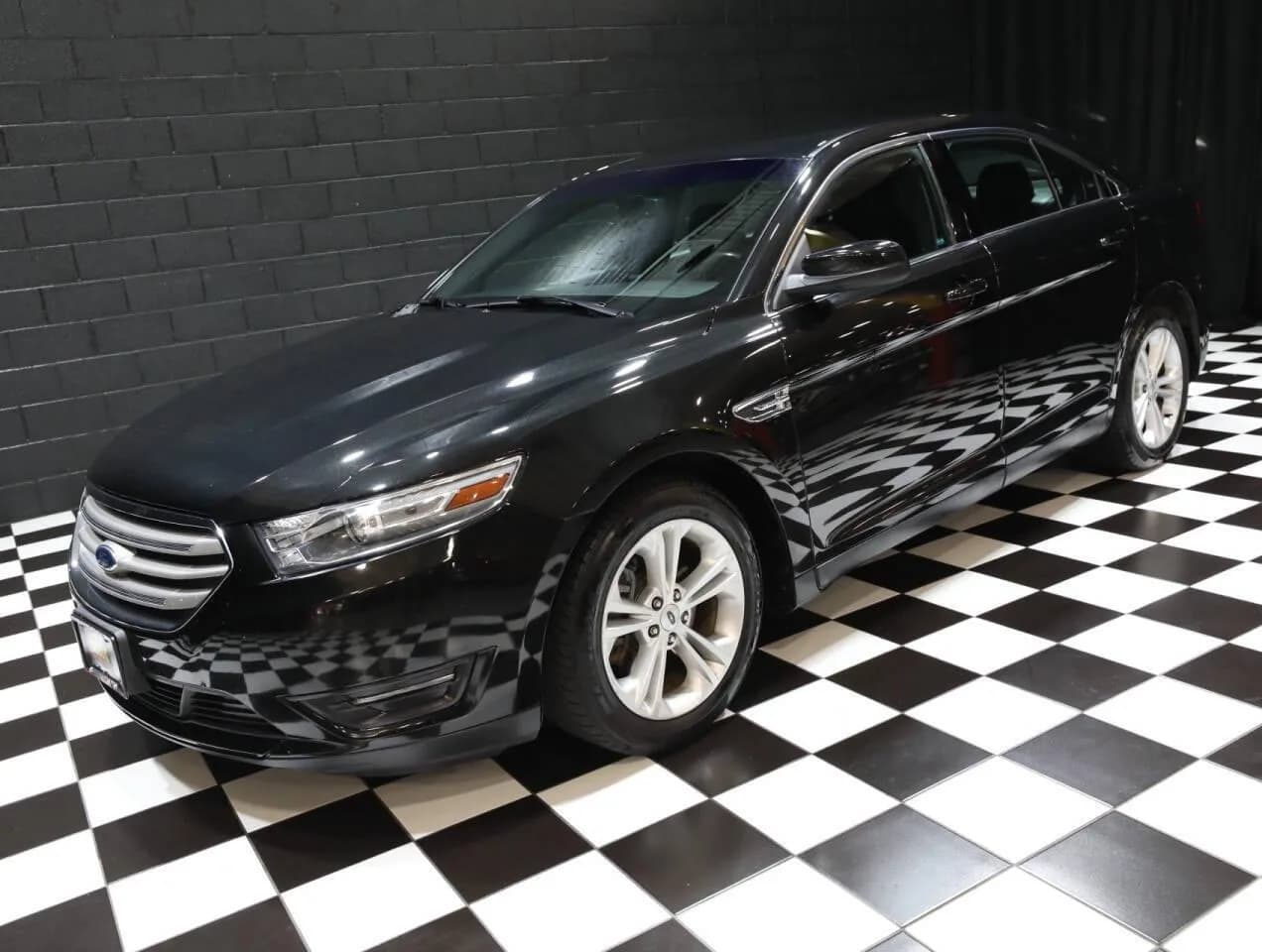 2013 Ford Taurus - Thumbnail 8