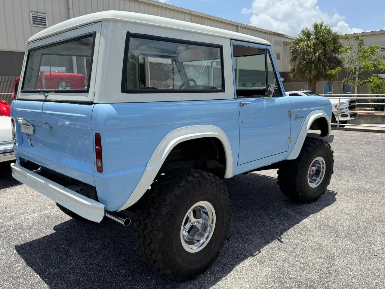 1968 Ford Bronco Restomod 4x4 - Thumbnail 3