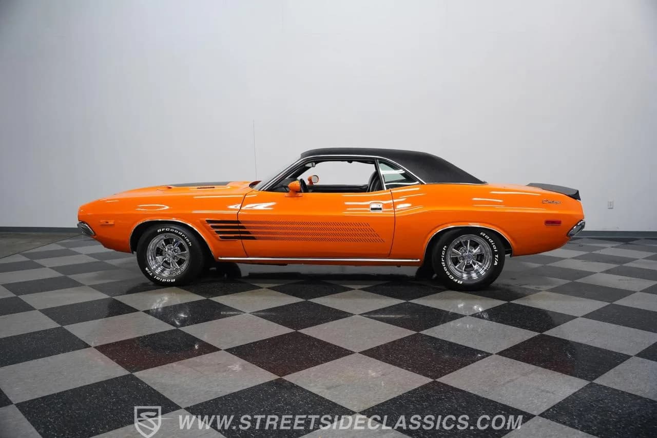 1972 Dodge Challenger Rallye - Thumbnail 2