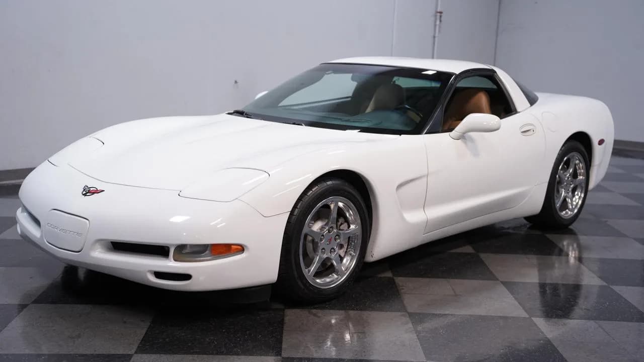 2004 Chevrolet Corvette - Thumbnail 6