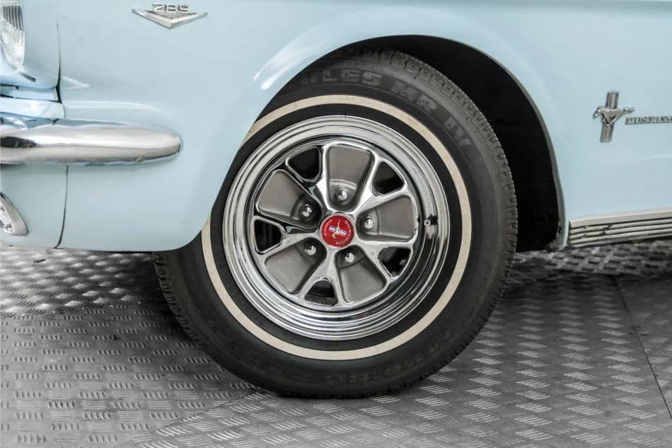1966 Ford Mustang - Thumbnail 4
