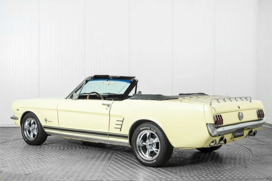 1966 Ford Mustang - Thumbnail 6