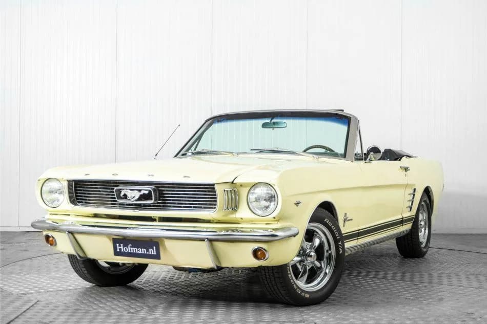 1966 Ford Mustang - Thumbnail 3