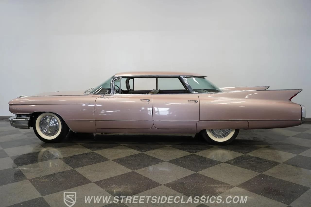 1960 Cadillac Series 62 Hardtop Sedan - Thumbnail 2