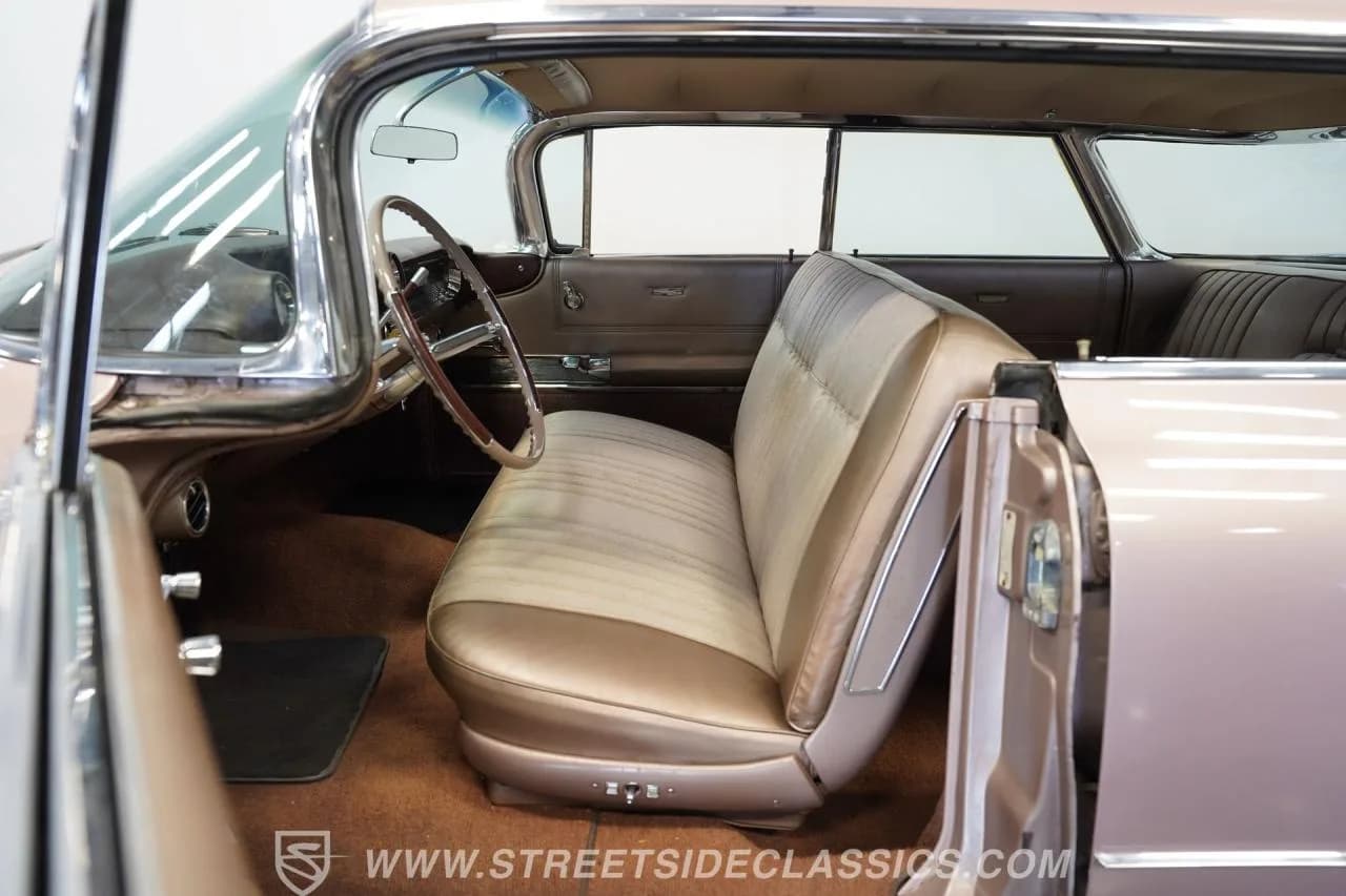 1960 Cadillac Series 62 Hardtop Sedan - Thumbnail 3