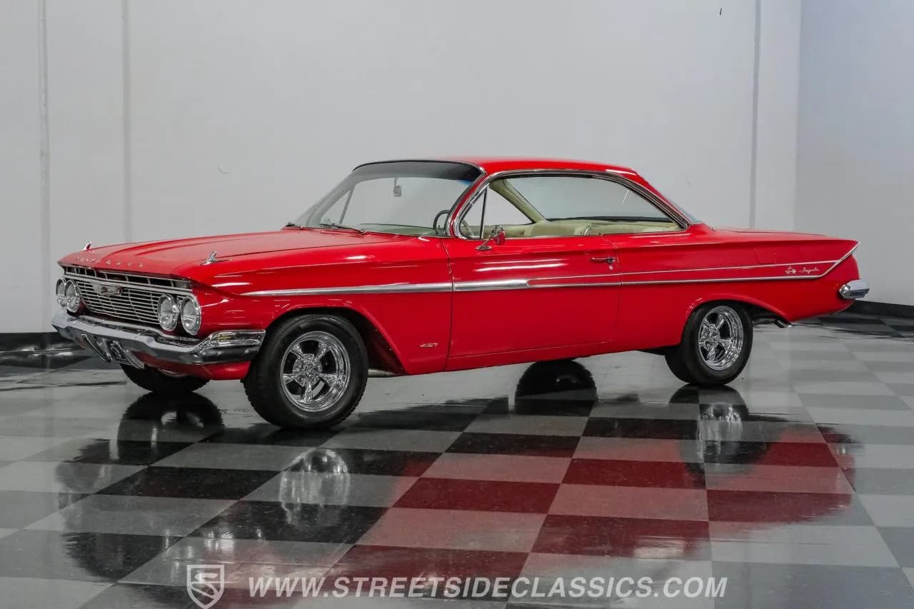 1961 Chevrolet Impala Bubble Top - Thumbnail 6