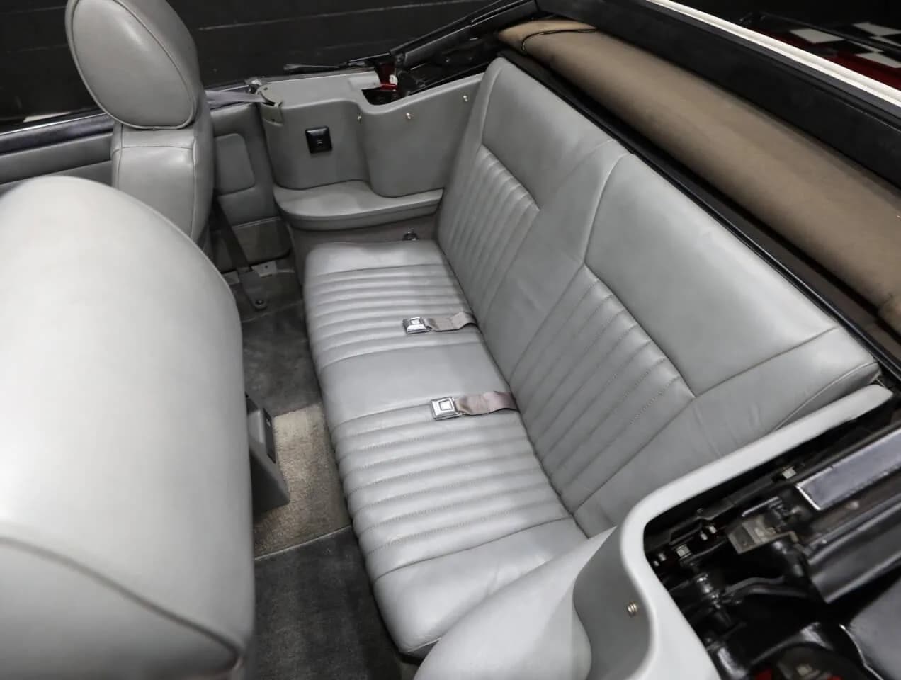 1987 Ford Mustang - Thumbnail 4