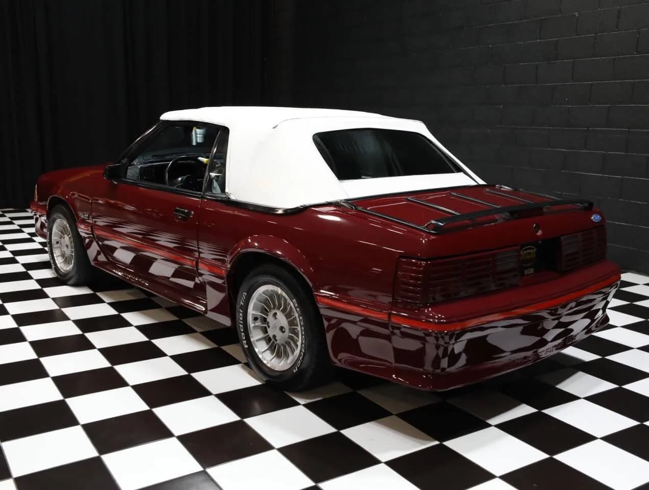 1987 Ford Mustang - Thumbnail 8