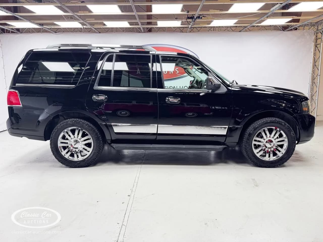 2009 Lincoln Navigator - Thumbnail 6