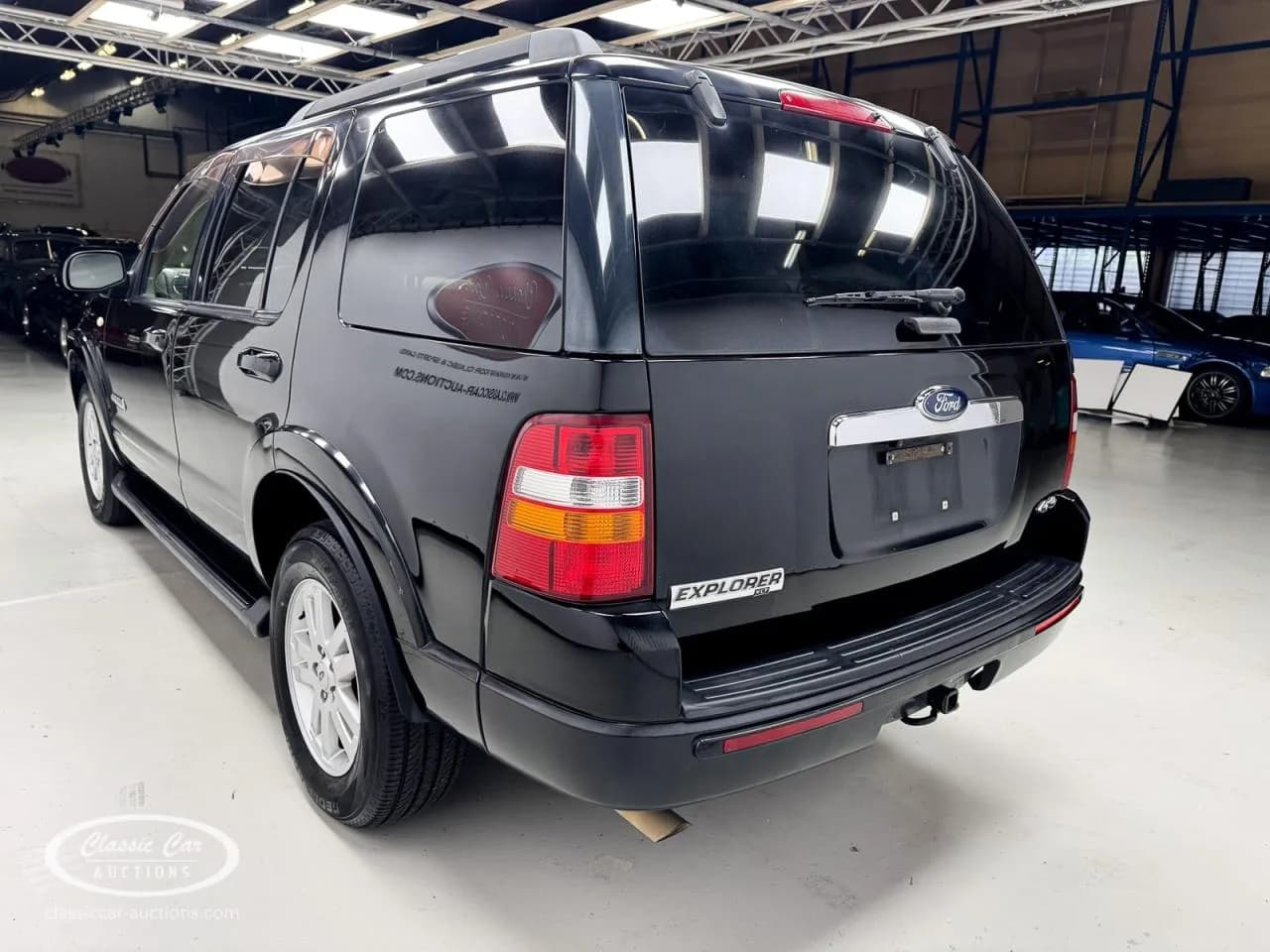 2008 Ford Explorer - Thumbnail 4