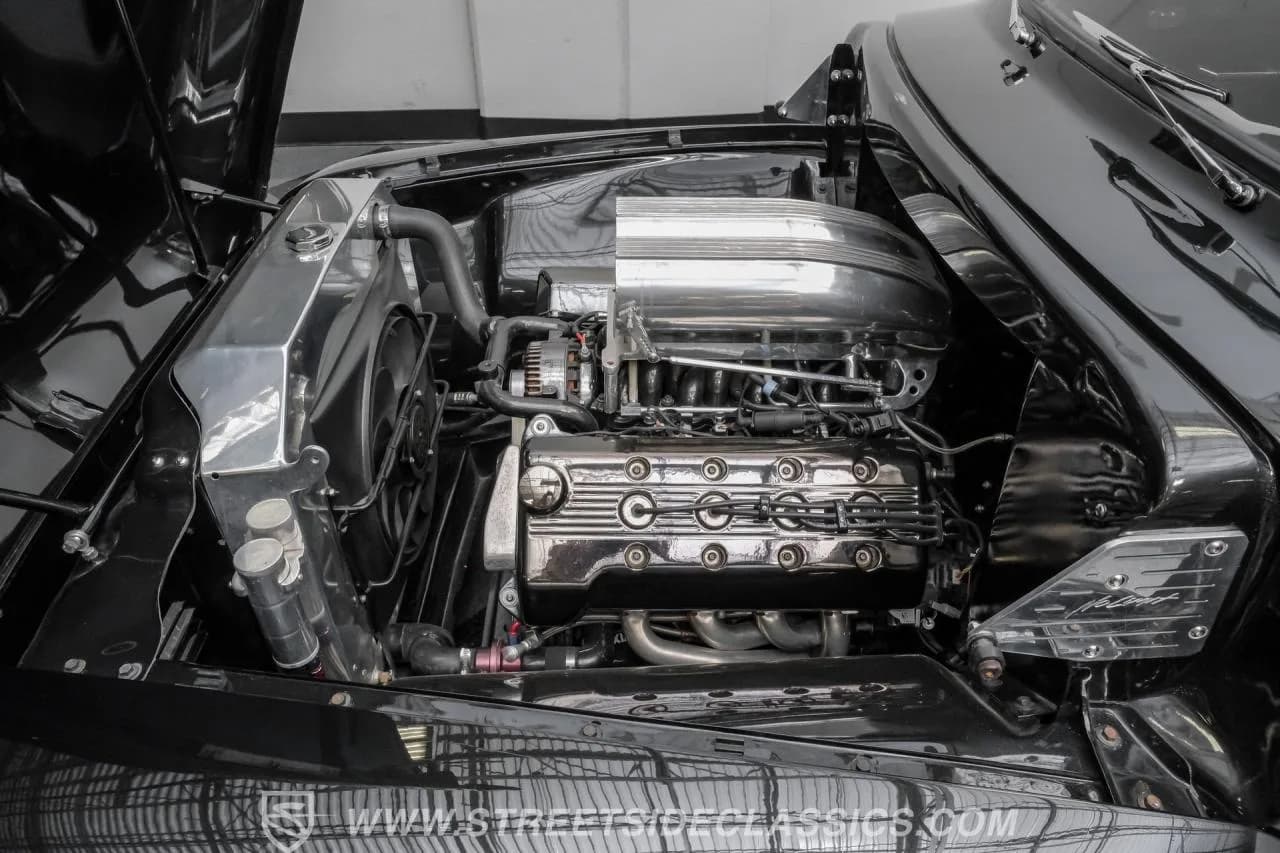 1955 Ford F-1 Restomod - Thumbnail 3