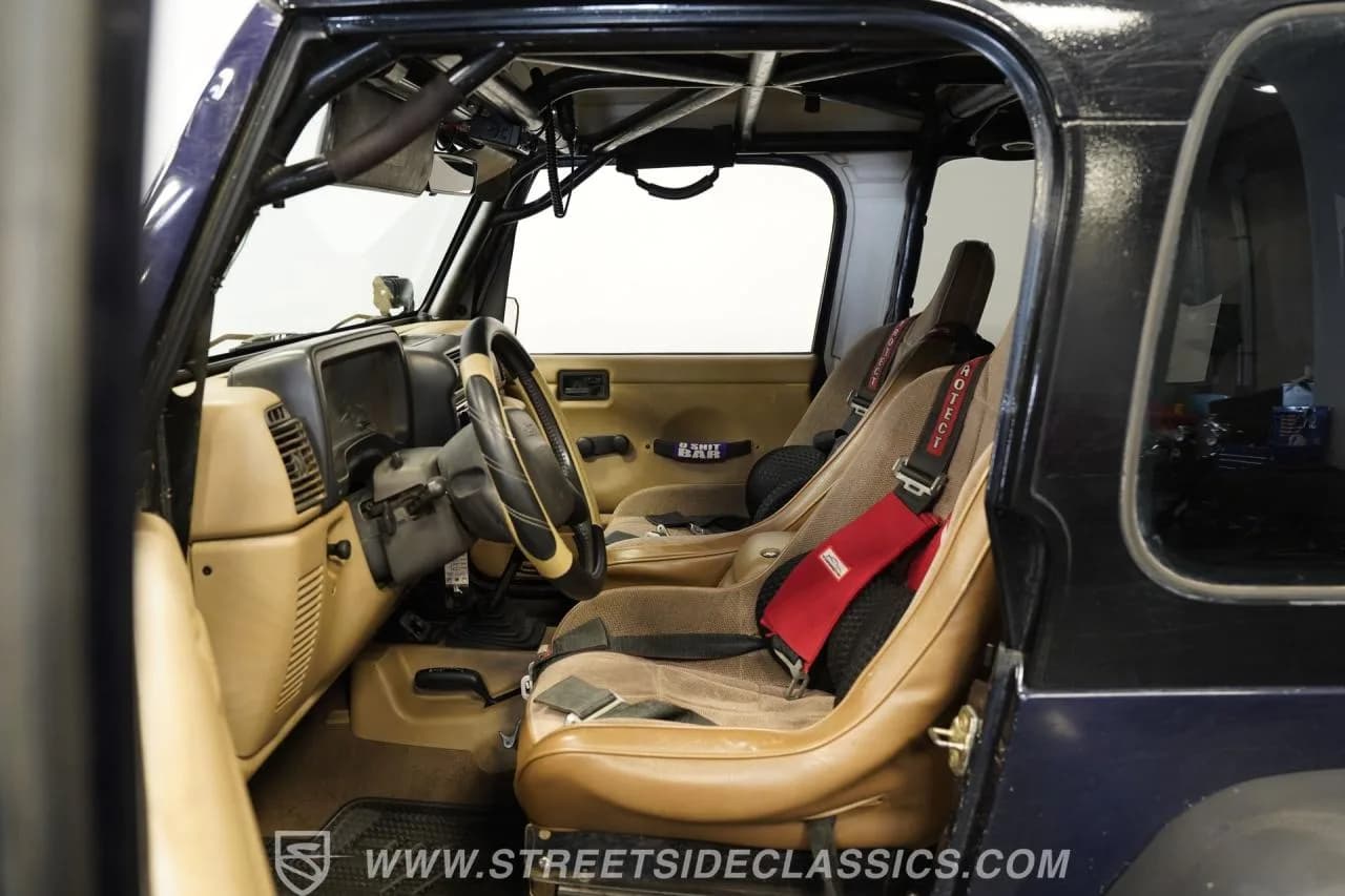 1999 Jeep Wrangler - Thumbnail 3