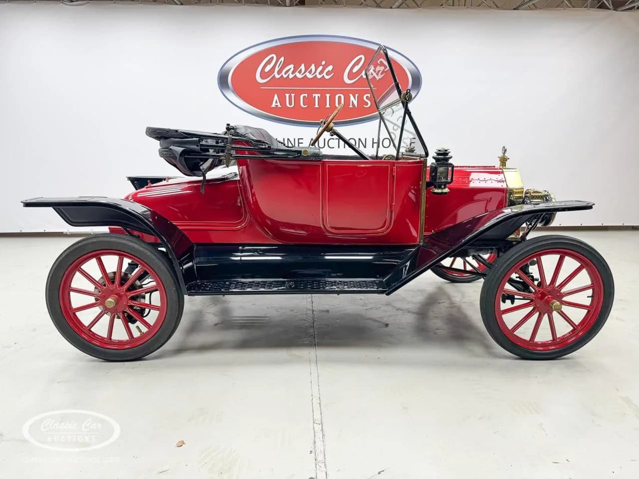 1914 Ford T - Thumbnail 7