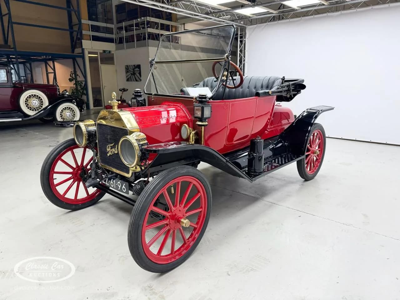 1914 Ford T - Thumbnail 3
