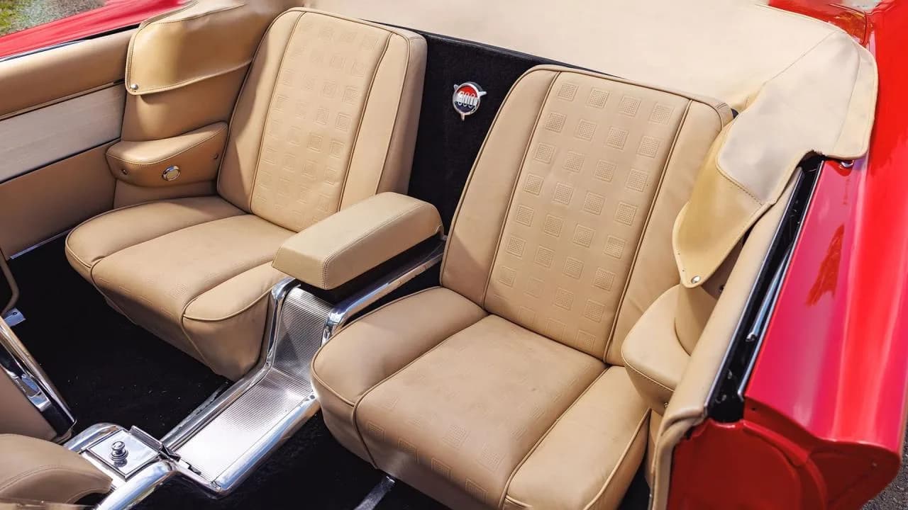 1961 Chrysler 300 G Convertible - Thumbnail 7