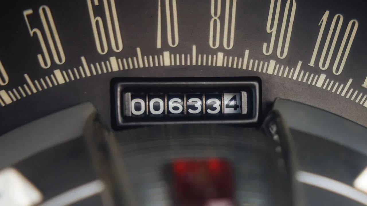 1961 Chrysler 300 G Convertible - Thumbnail 8