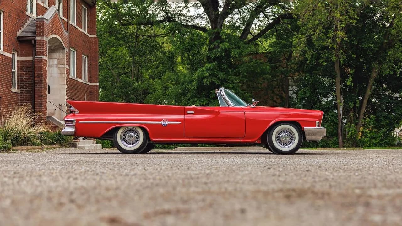 1961 Chrysler 300 G Convertible - Thumbnail 3