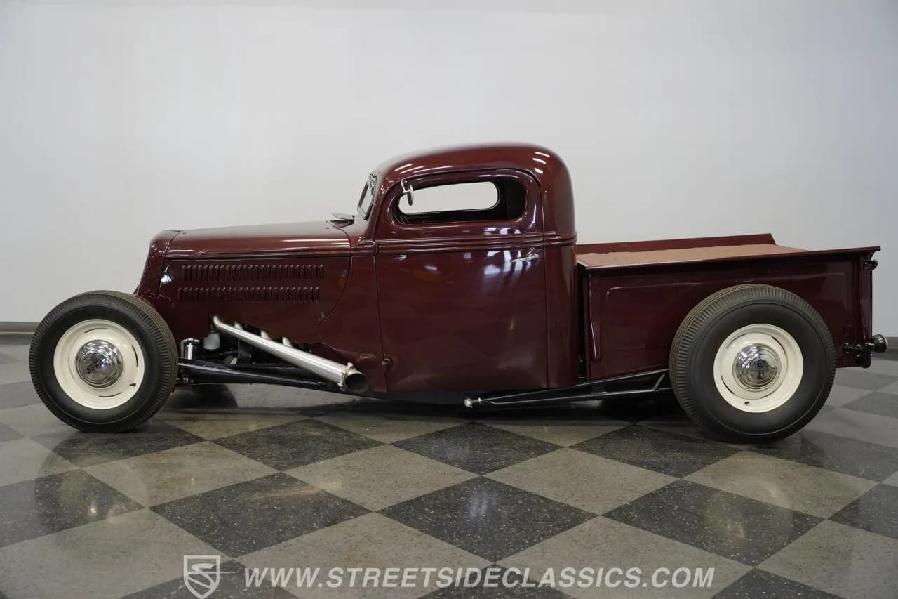 1939 Ford Pickup - Thumbnail 8