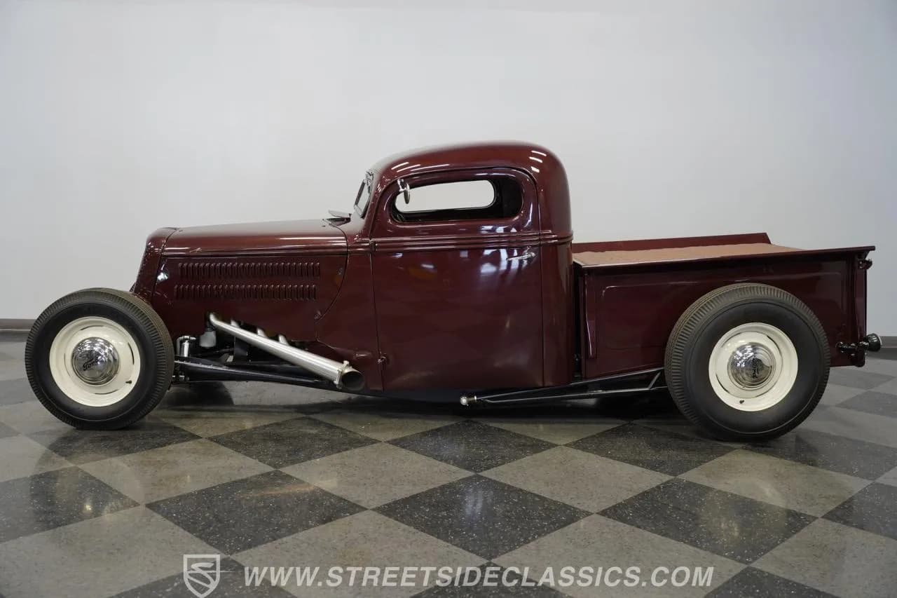 1939 Ford Pickup - Thumbnail 2