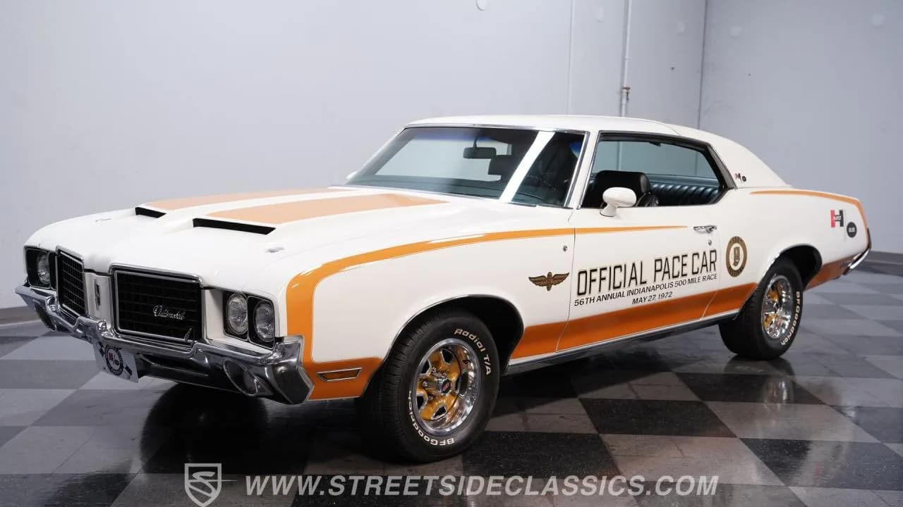 1972 Oldsmobile Cutlass Supreme Hurst/Olds Indy 500 Pace Car - Thumbnail 6