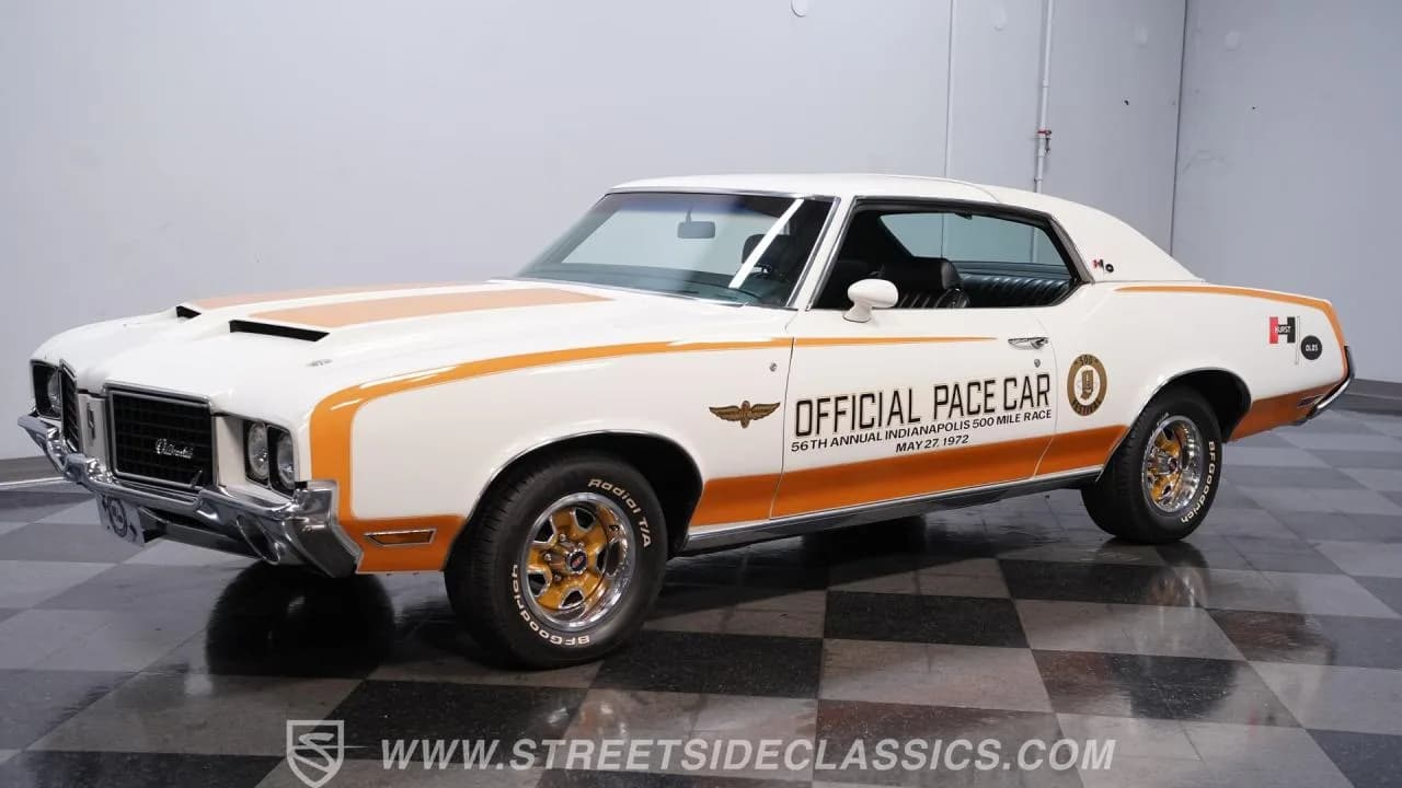 1972 Oldsmobile Cutlass Supreme Hurst/Olds Indy 500 Pace Car - Thumbnail 7
