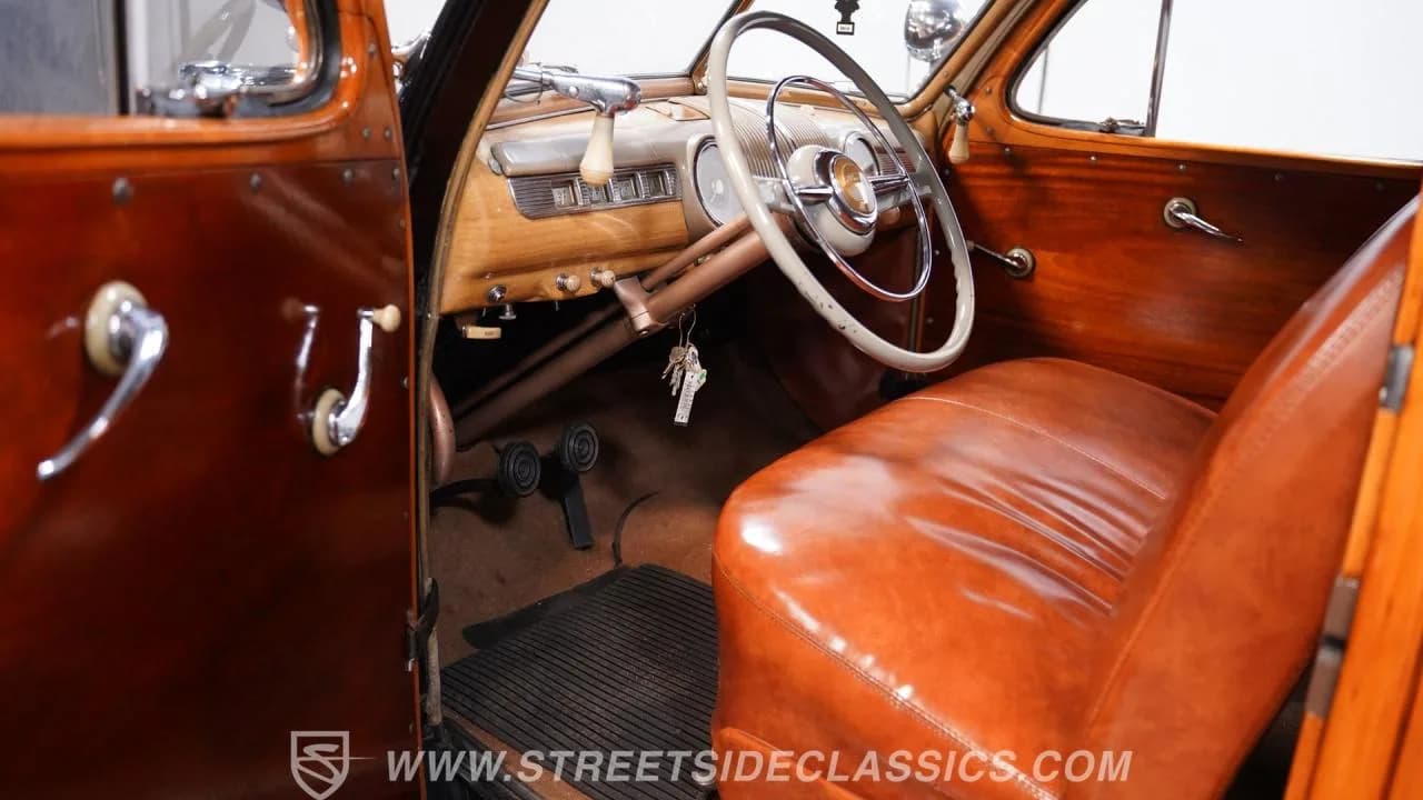 1947 Ford Super Deluxe Woodie Wagon - Thumbnail 4