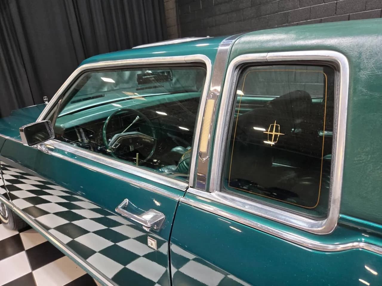 1975 Lincoln Continental - Thumbnail 6