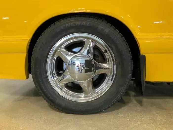 1993 Ford Mustang - Thumbnail 8