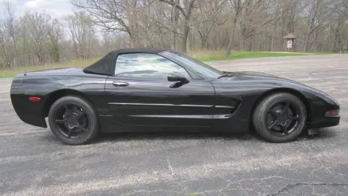 2001 Chevrolet Corvette - Thumbnail 8