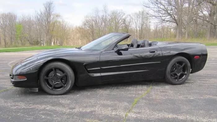 2001 Chevrolet Corvette - Thumbnail 3