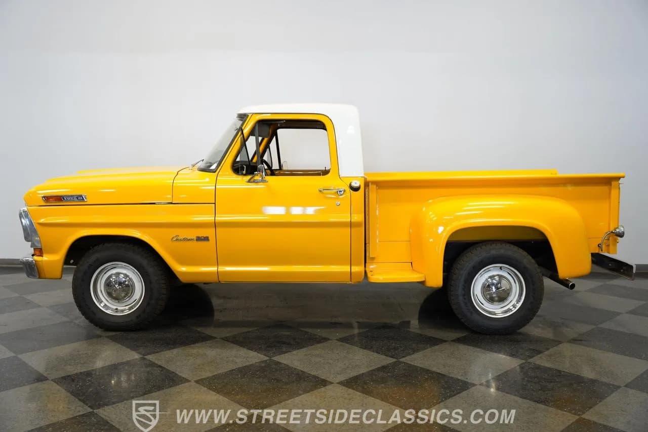 1972 Ford F-100 Stepside - Thumbnail 8