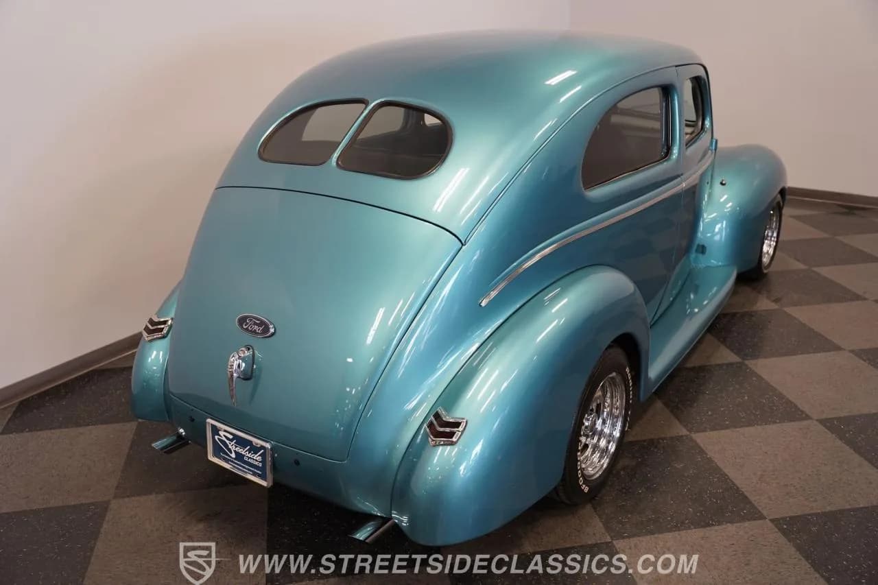 1940 Ford Deluxe