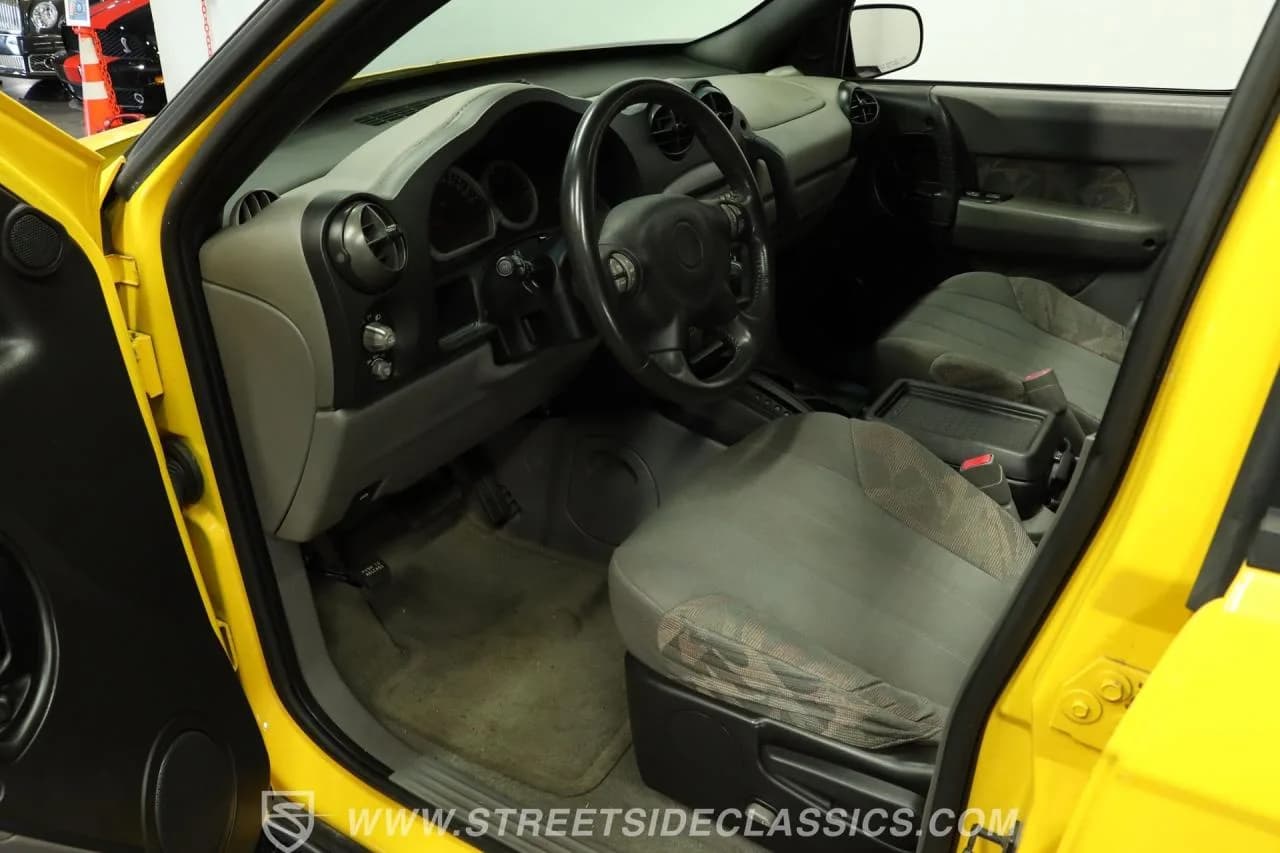 2003 Pontiac Aztek - Thumbnail 4