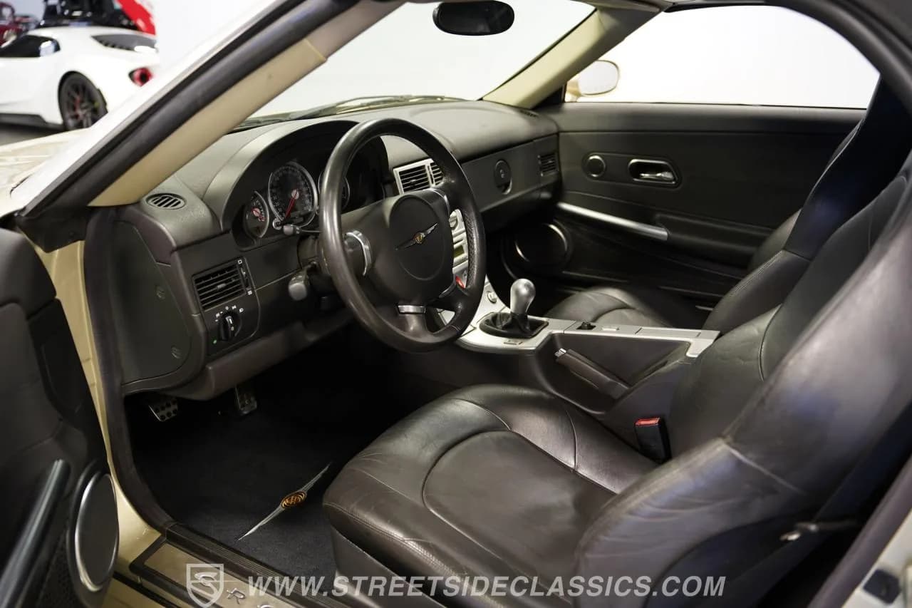 2006 Chrysler Crossfire Limited - Thumbnail 4