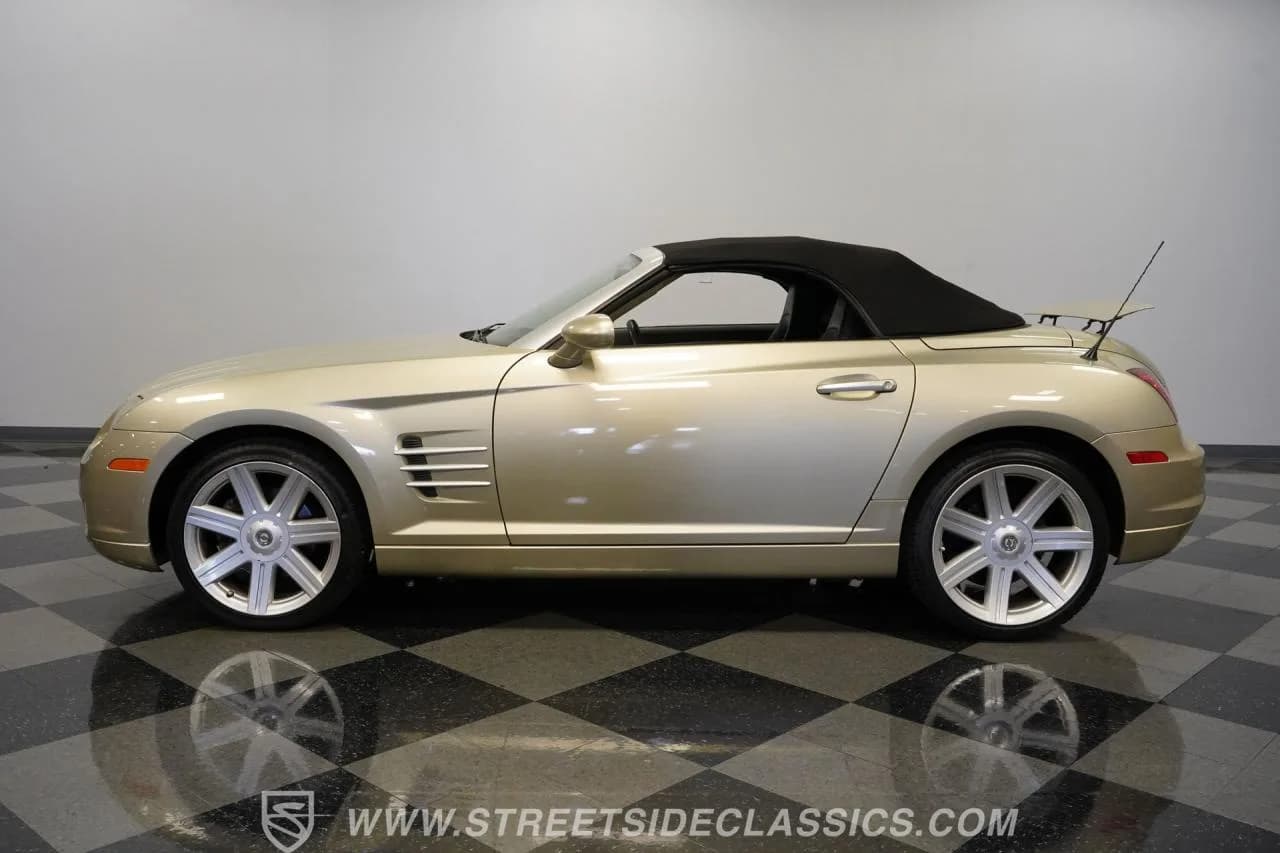 2006 Chrysler Crossfire Limited - Thumbnail 2