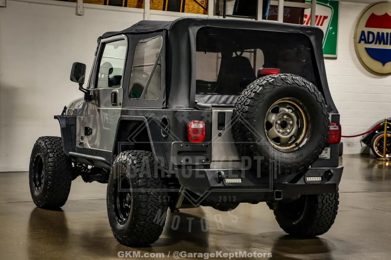 2002 Jeep Wrangler - Thumbnail 7