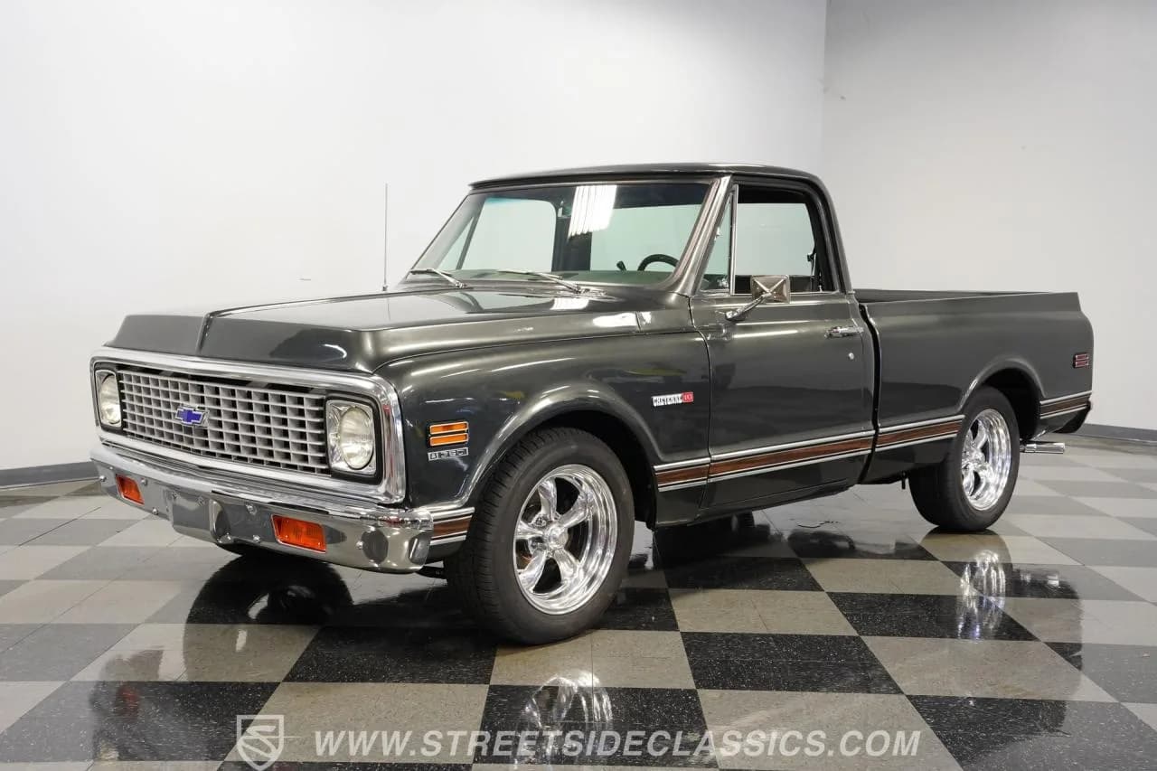1971 Chevrolet C10 Cheyenne Super Restomod - Thumbnail 6