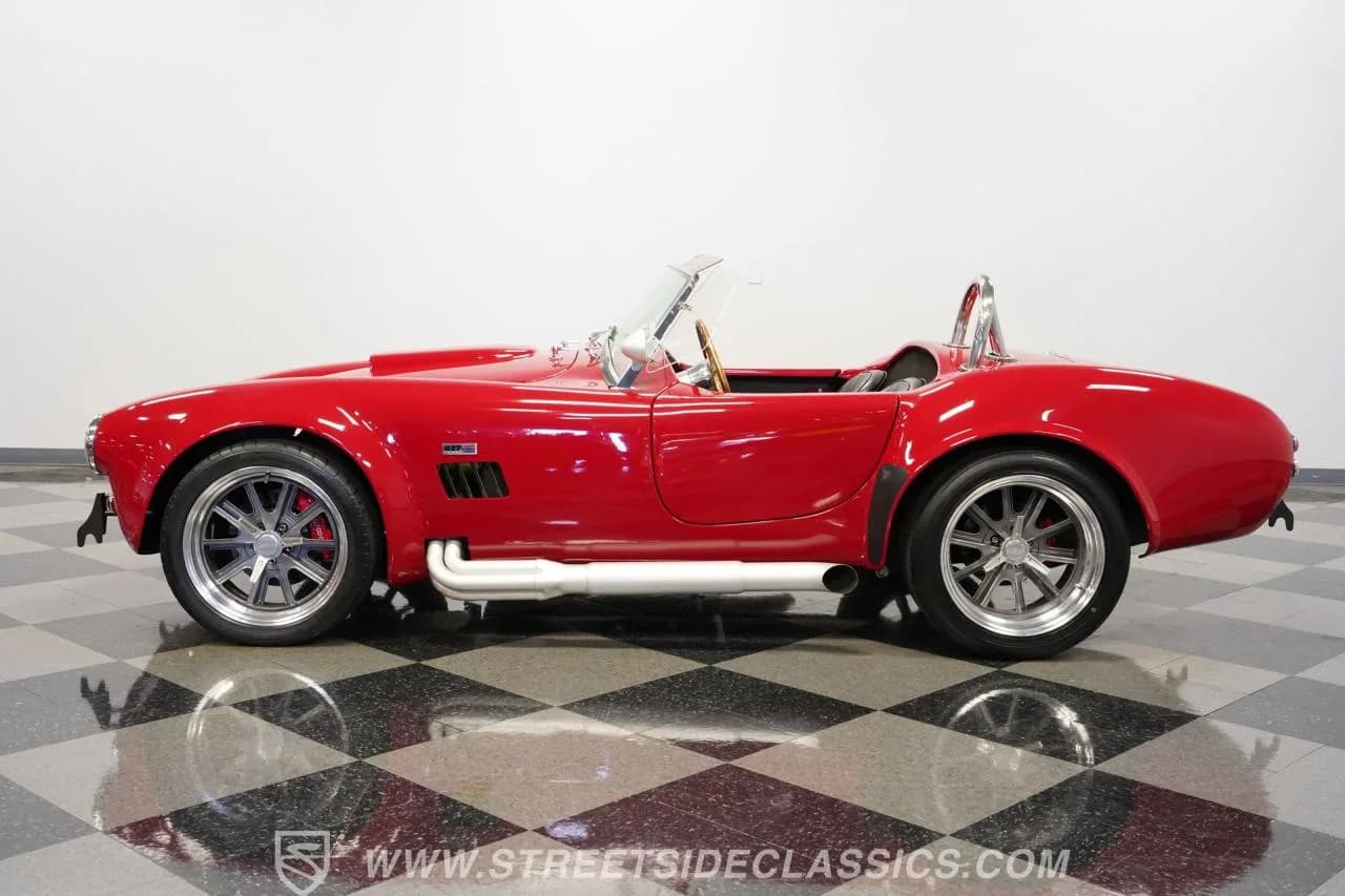 1967 Shelby Cobra Replica - Thumbnail 2