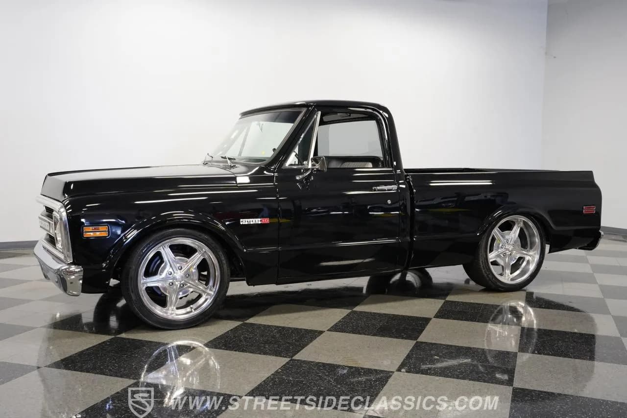 1971 Chevrolet C10 Restomod - Thumbnail 7