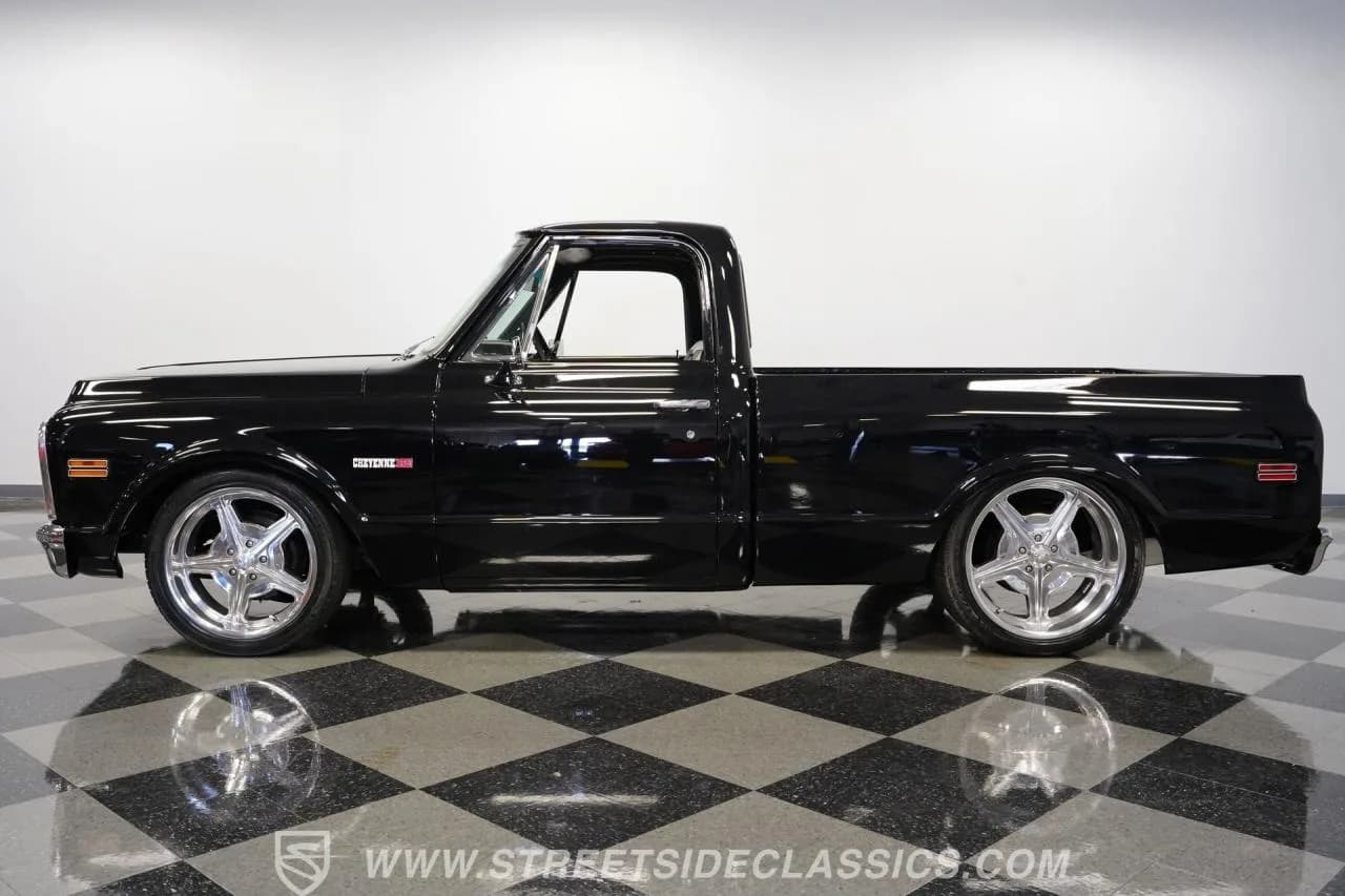 1971 Chevrolet C10 Restomod - Thumbnail 8