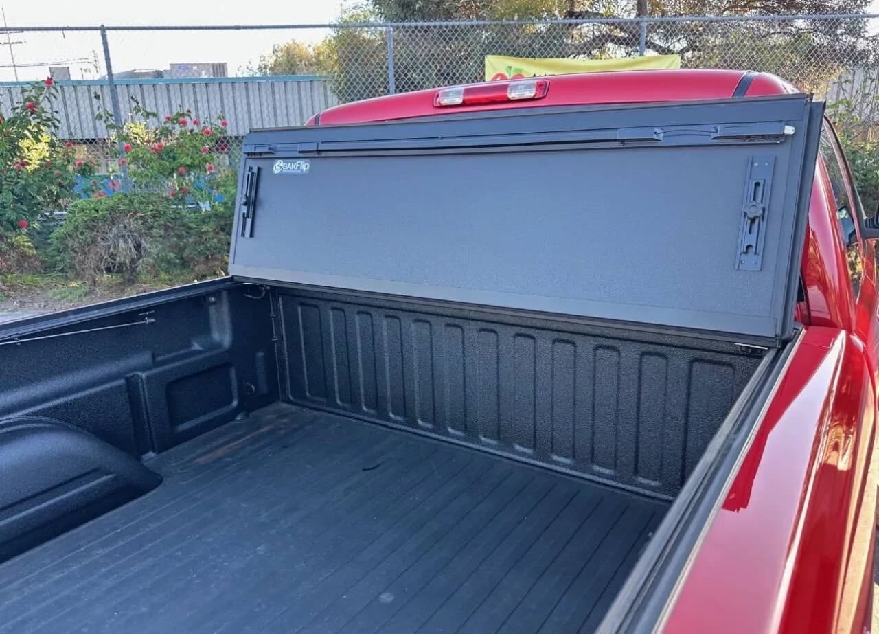 2006 Chevrolet Silverado 1500 SS - Thumbnail 6