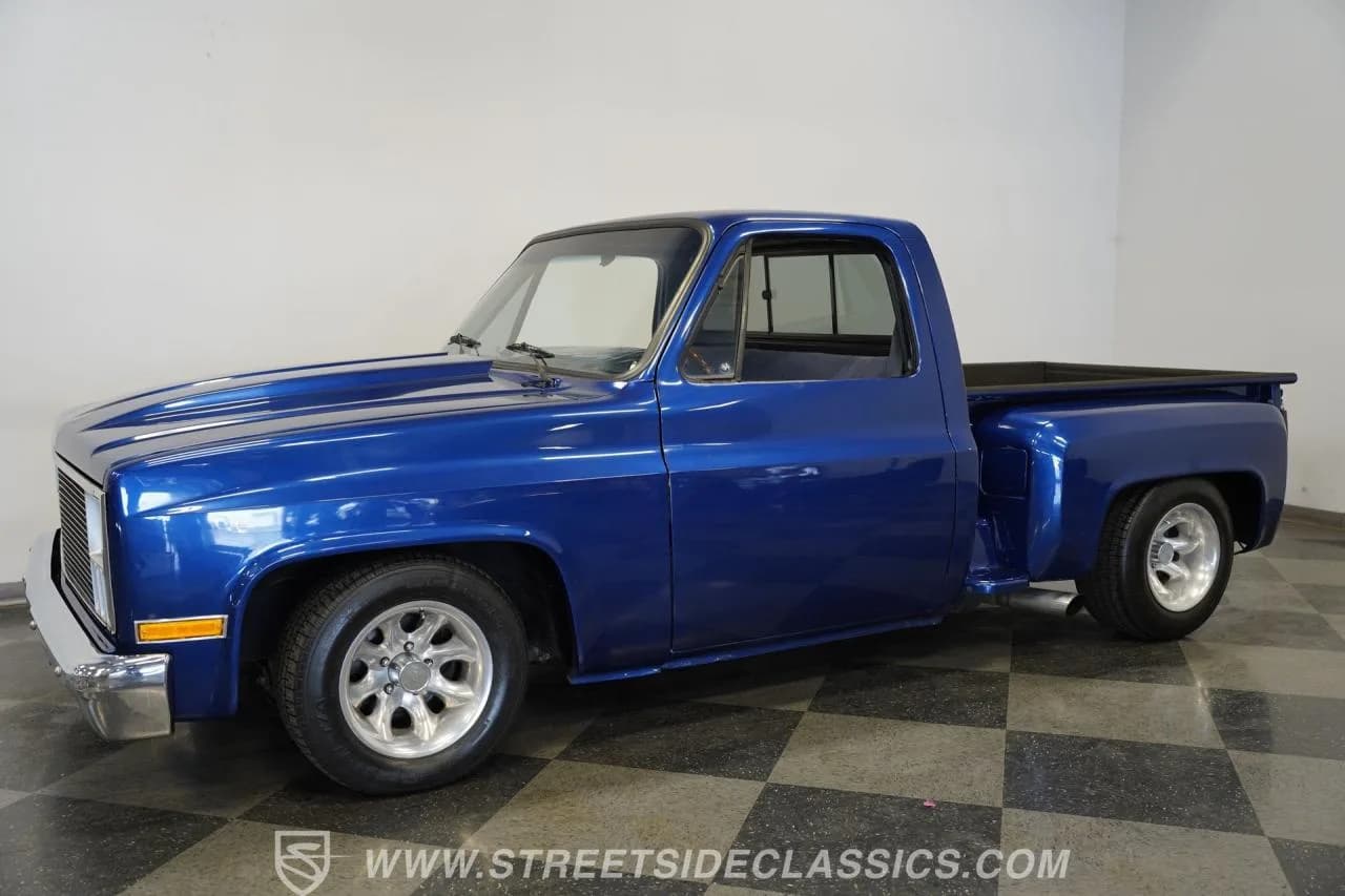 1981 Chevrolet c10 Stepside - Thumbnail 7