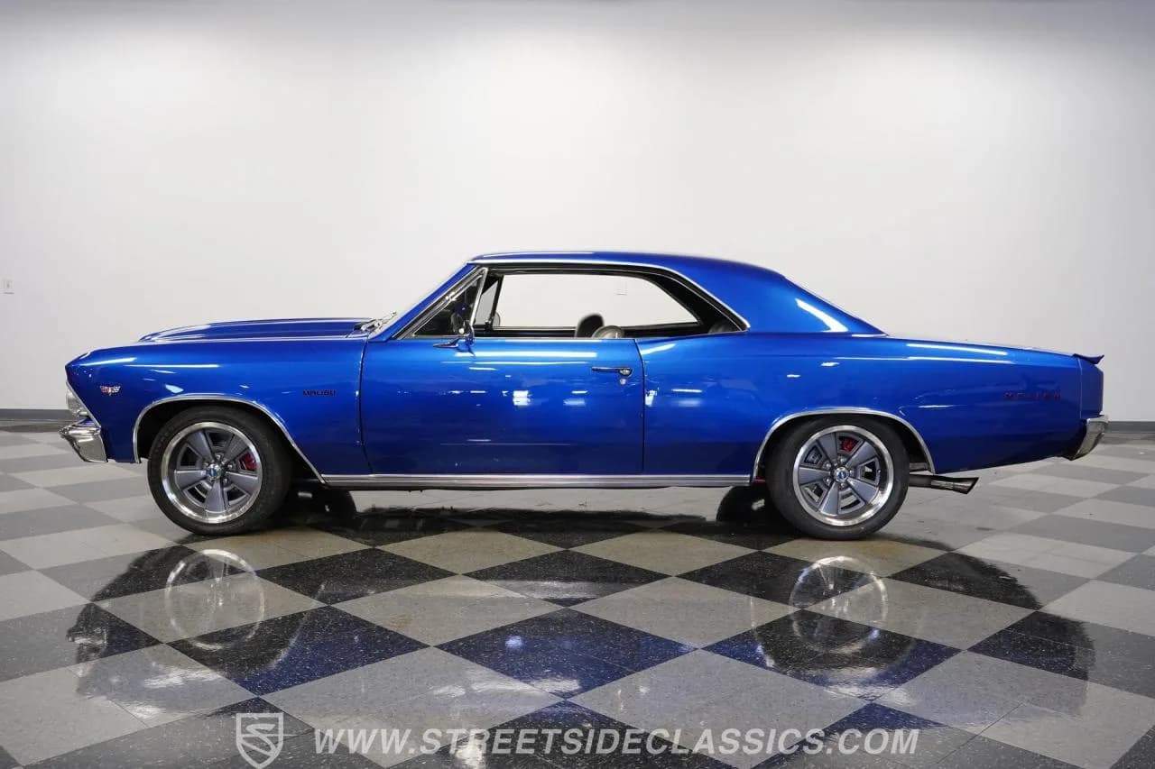 1966 Chevrolet Chevelle Malibu Restomod - Thumbnail 2
