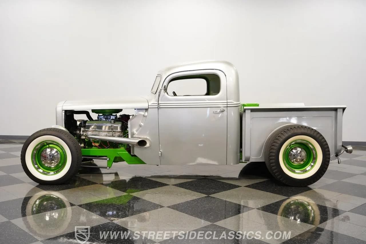 1939 Ford Pickup Streetrod - Thumbnail 2