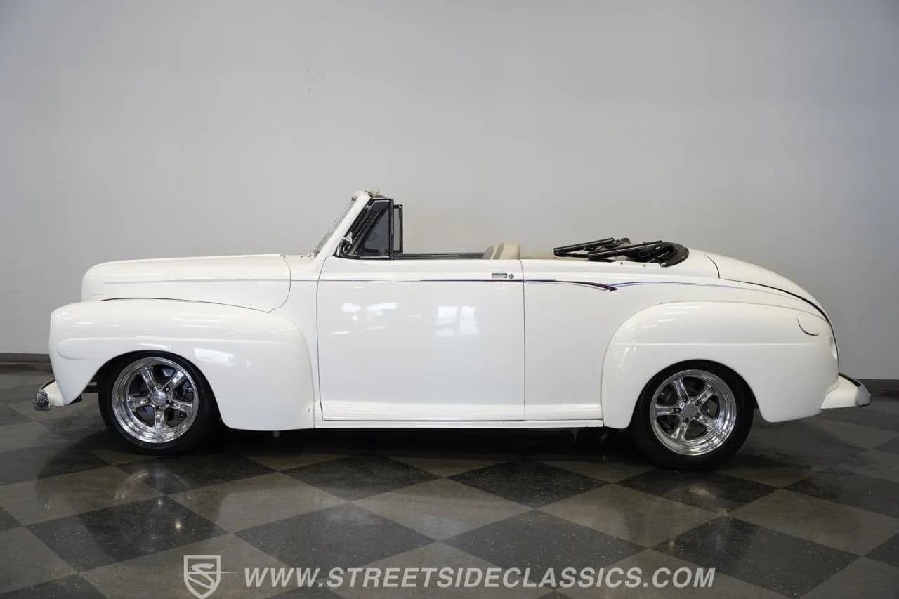 1947 Ford Deluxe Convertible Restomod - Thumbnail 8